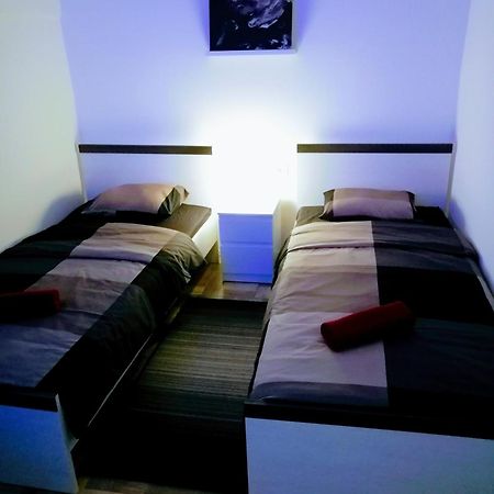 Zpula Center Studio Apartments Zewnętrze zdjęcie