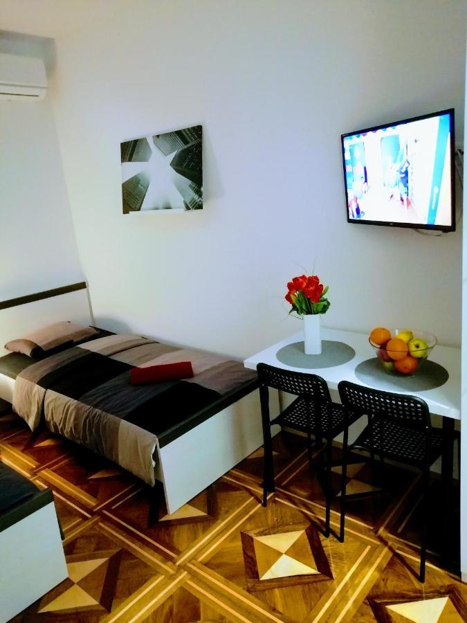 Zpula Center Studio Apartments Zewnętrze zdjęcie