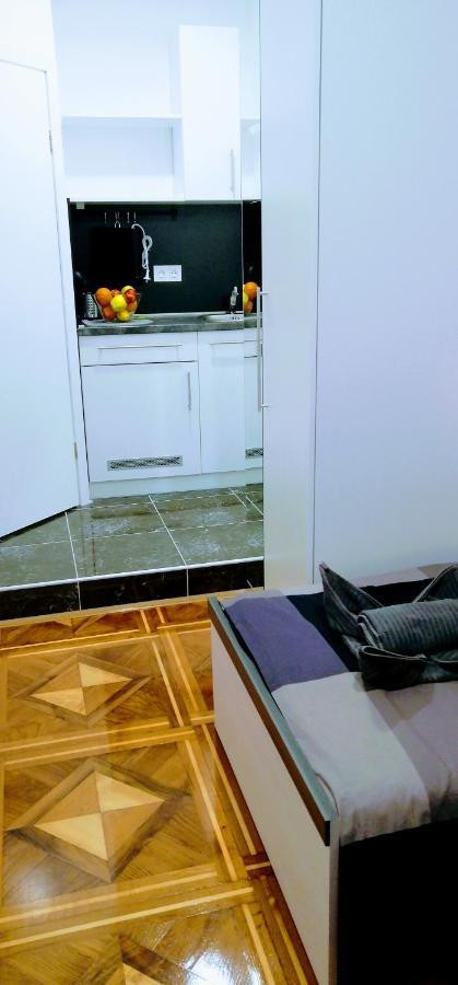 Zpula Center Studio Apartments Zewnętrze zdjęcie