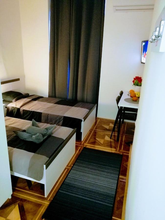 Zpula Center Studio Apartments Zewnętrze zdjęcie
